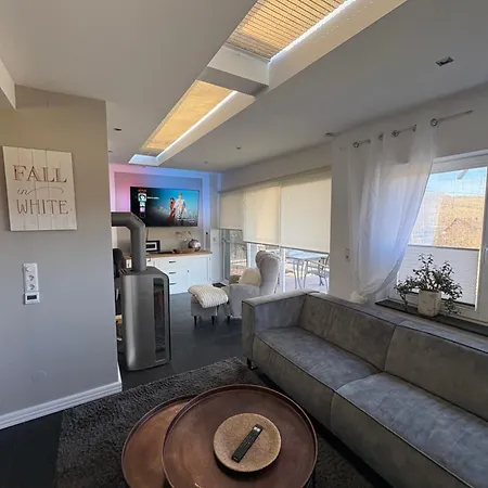 Schoenes Unterhalb Der Wasserkuppe