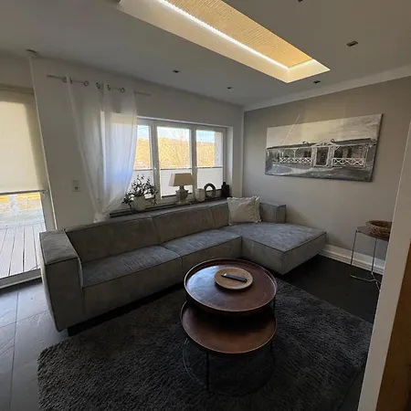 Schoenes Unterhalb Der Wasserkuppe Hilders