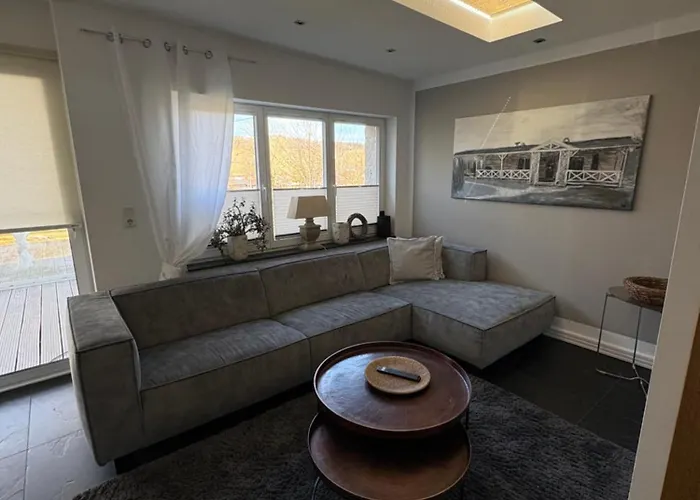 Schoenes Unterhalb Der Wasserkuppe Hilders